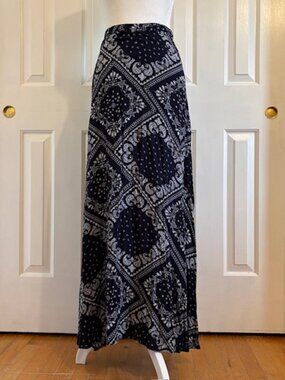 Natural Life Hanna Convertible Maxi Skirt Blue Bandana-Style Paisley Print Med